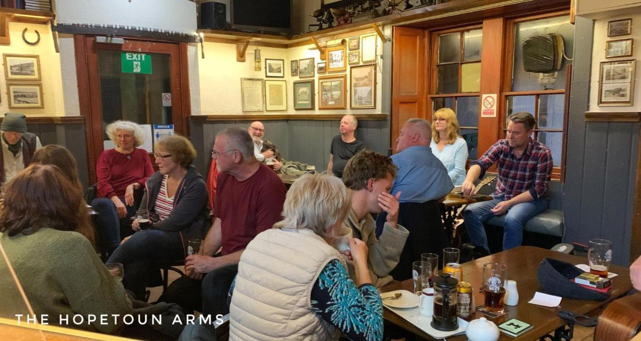 The Hopetoun Arms Hotel Leadhills Exterior foto